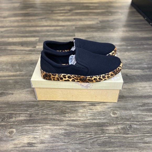 Black slip on sneakers - Picture 3 of 5